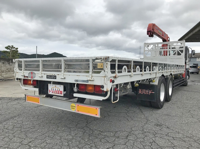 いすゞギガユニック5段大型（10t）[写真02]