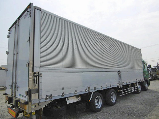 UDトラックスクオンアルミウイング大型（10t）[写真02]