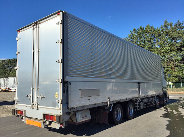 日野プロフィアアルミウイング大型（10t）[写真02]