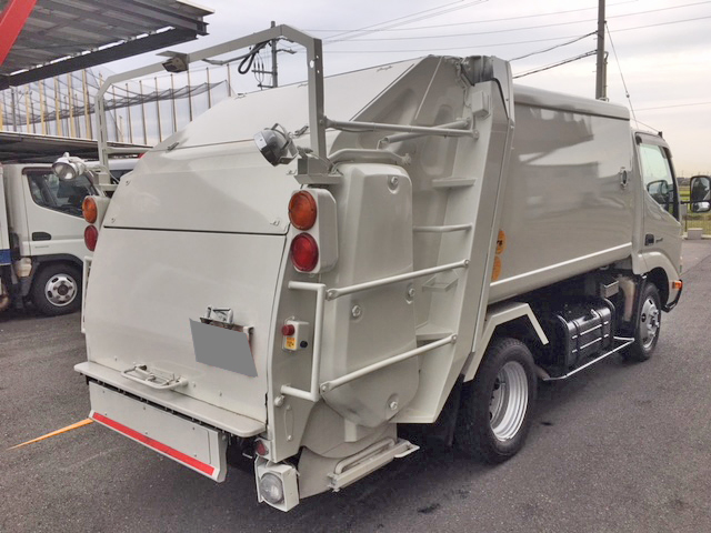日野デュトロパッカー車（塵芥車）小型（2t・3t）[写真02]