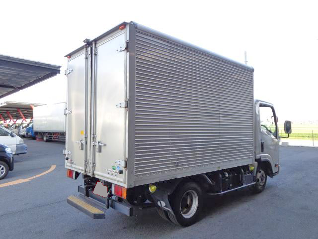 いすゞエルフアルミバン小型（2t・3t）[写真02]