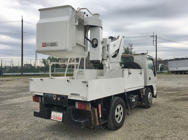 いすゞエルフ高所作業車小型（2t・3t）[写真02]