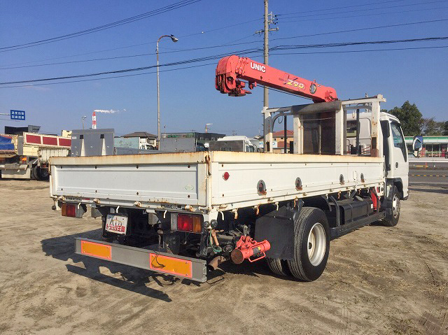 いすゞエルフユニック4段小型（2t・3t）[写真02]