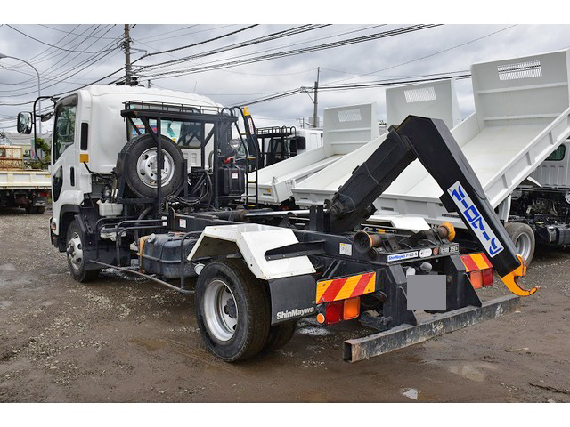 いすゞフォワードアームロール中型（4t）[写真02]