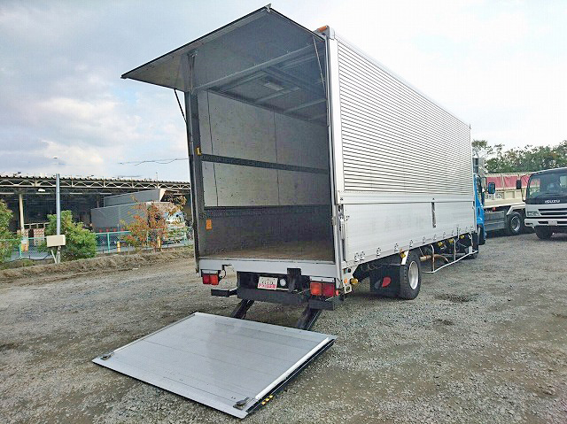 いすゞフォワードアルミウイング中型（4t）[写真02]