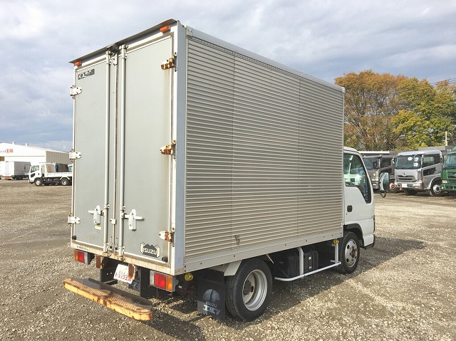 いすゞエルフアルミバン小型（2t・3t）[写真02]