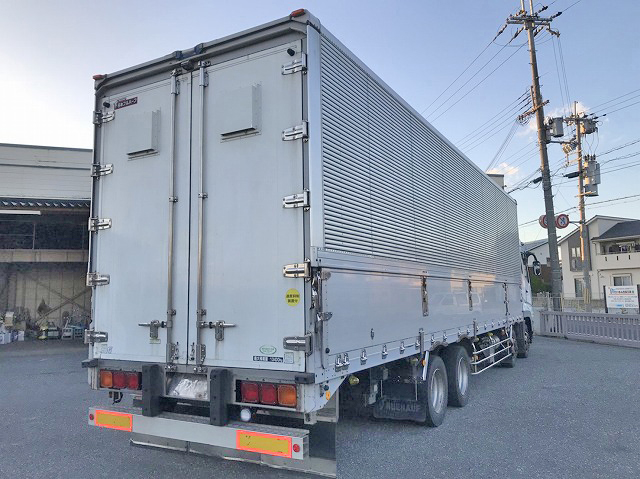 三菱ふそうスーパーグレートアルミウイング大型（10t）[写真02]