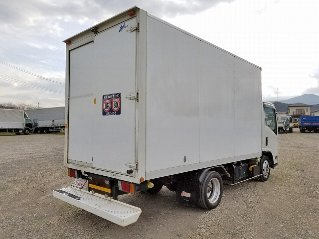 いすゞエルフパネルバン小型（2t・3t）[写真02]