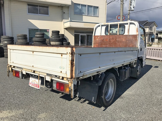 いすゞエルフ平ボディ小型（2t・3t）[写真02]