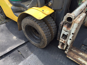 フォークリフト_2