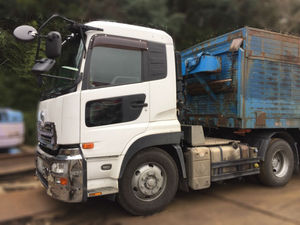 クオントレーラーヘッド（トラクターヘッド）_2