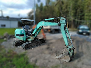 ミニユンボ（ミニバックホー）_1