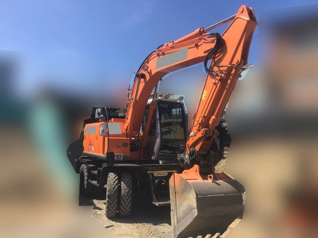 日立 タイヤショベル（ホイルローダー）[写真01]